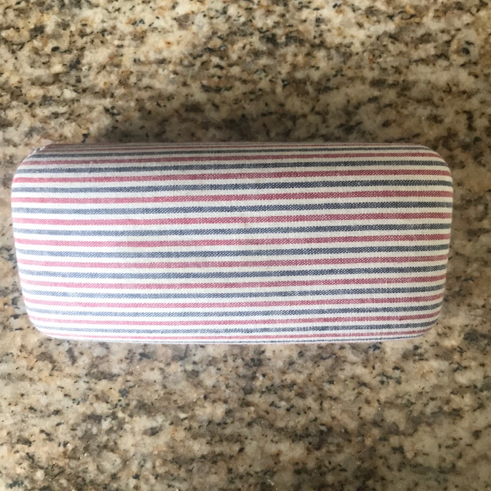 Madewell glass case